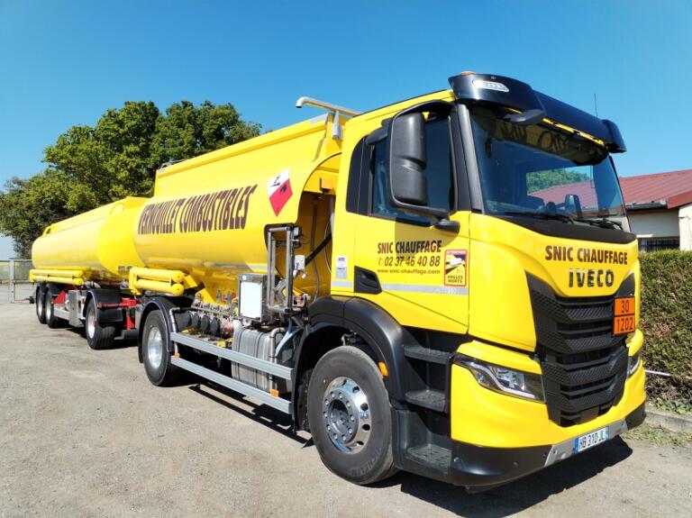 Camion de livraison SNIC Chauffage